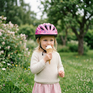 Chanty Børnehjelm– Pink Stjerner
